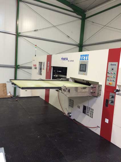 Vollautomatische Flachbettstanze