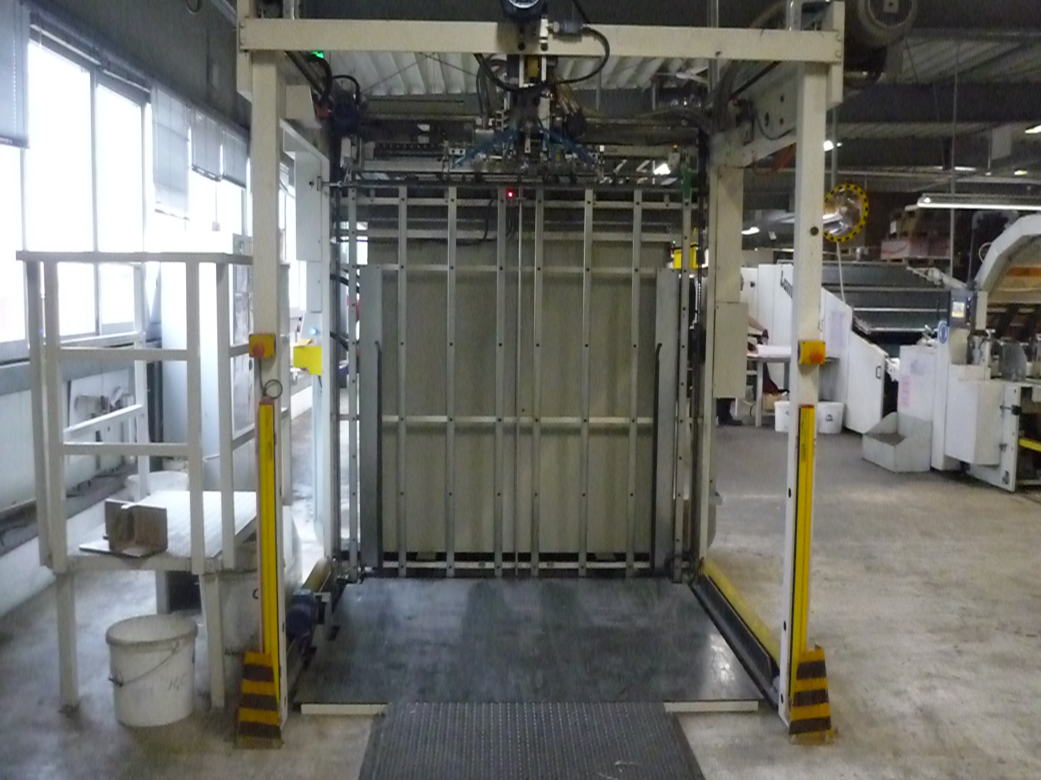 Automatische Kaschieranlage